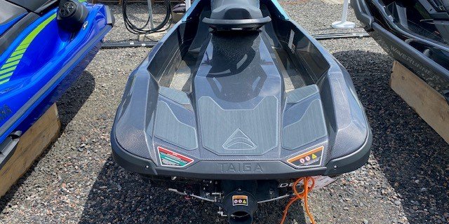 2022 Taiga ORCA CARBON