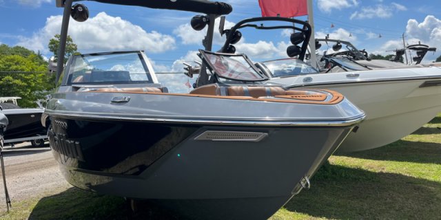 2023 Malibu 22LSV