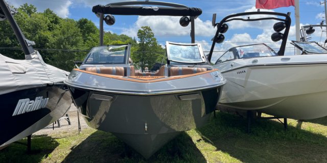 2023 Malibu 22LSV